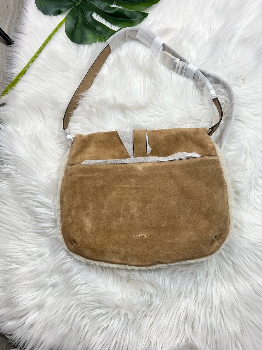 Michael Kors Women Brand Logo Shoulder Bag color Tan